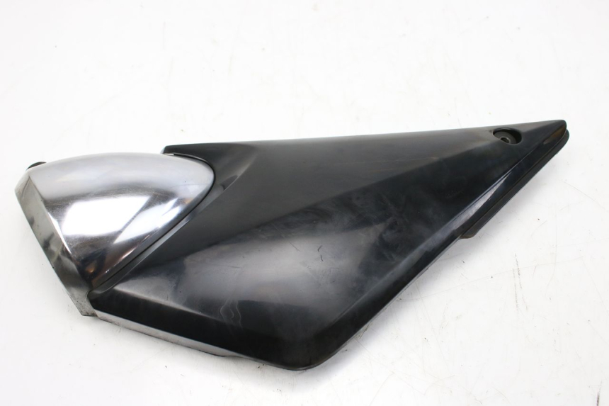 photo de LEFT UNDERSEAT COVER SUZUKI GSF S BANDIT 600 (2000 - 2004)