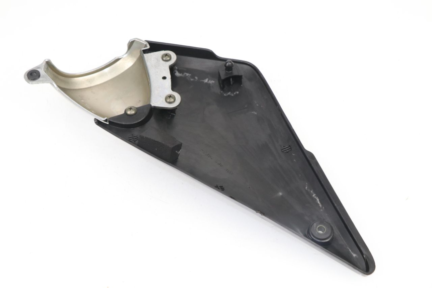 photo de LEFT UNDERSEAT COVER SUZUKI GSF S BANDIT 600 (2000 - 2004)