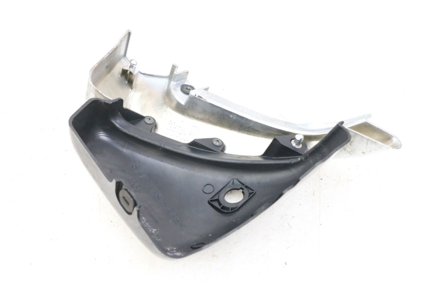 photo de LEFT UNDERSEAT PANEL SUZUKI VL INTRUDER 125 (2004 - 2007)