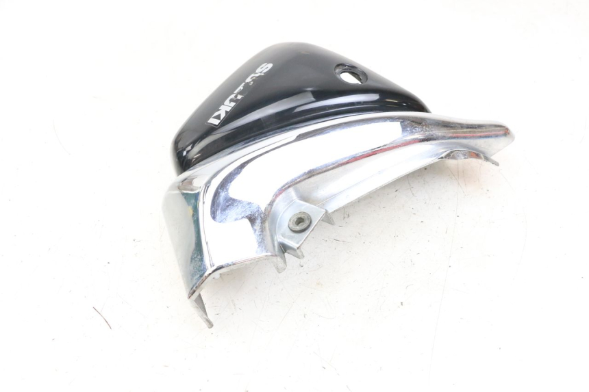 photo de LEFT UNDERSEAT PANEL SUZUKI VL INTRUDER 125 (2004 - 2007)