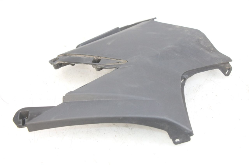 photo de LEFT UNDERSEAT COVER APRILIA SXR 50 (2021 - 2023)