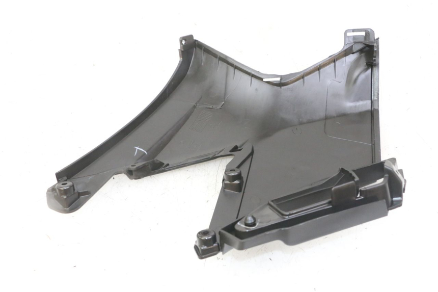 photo de LEFT UNDERSEAT COVER APRILIA SXR 50 (2021 - 2023)