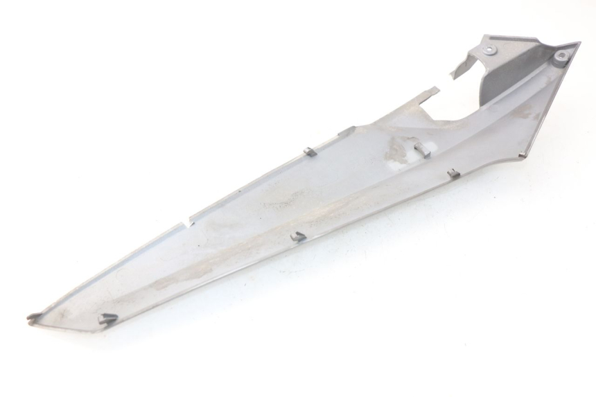 photo de LEFT UNDERSEAT PANEL SYM GTS EFI ABS 125 (2012 - 2016)