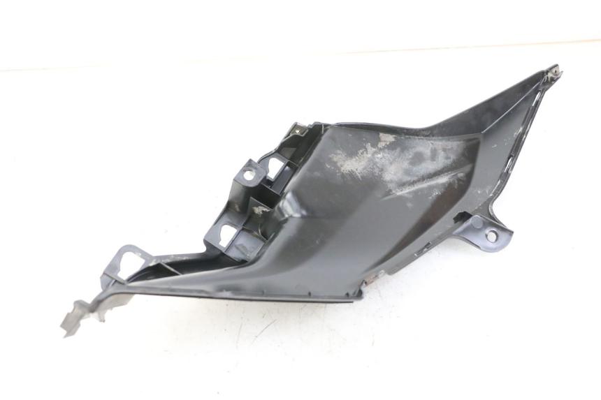 photo de LEFT UNDERSEAT COVER SYM ORBIT III 3 4T 50 (2018 - 2021)
