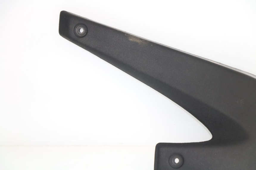 photo de LEFT UNDERSEAT PANEL APRILIA TUONO 125 (2003 - 2005)