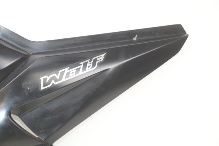 photo de LEFT UNDERSEAT COVER SYM WOLF SB 125 (2011 - 2018)