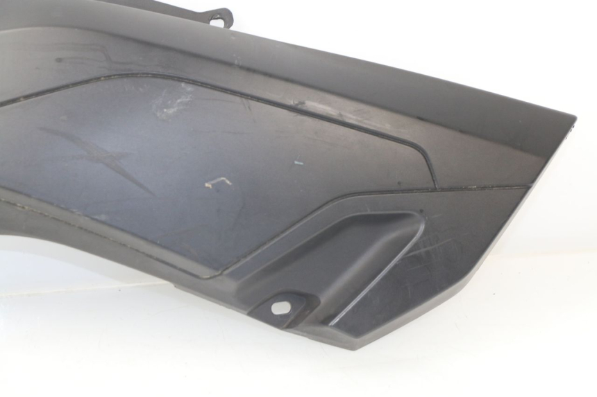 photo de LEFT UNDERSEAT PANEL YAMAHA XMAX X-MAX ABS 125 (2014 - 2016) - Markings and original references