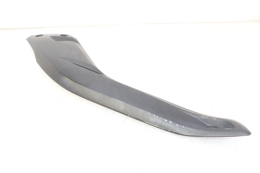 photo de LEFT UNDERSEAT COVER YAMAHA X-MAX XMAX 125 (2010 - 2014)