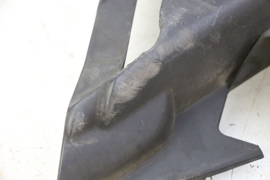 photo de LEFT UNDERSEAT COVER YAMAHA X-MAX XMAX 250 (2006 - 2009)