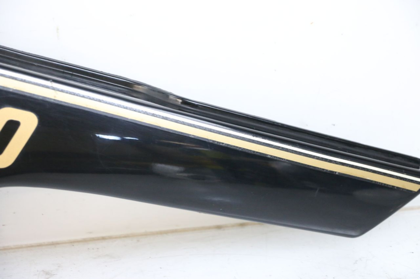 photo de LEFT UNDERSEAT PANEL YAMAHA XJ F 900 (1983 - 1994)
