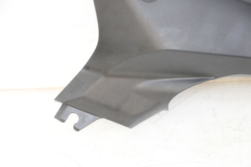 photo de LEFT UNDERSEAT PANEL YAMAHA XJ6 ABS 600 (2008 - 2016)