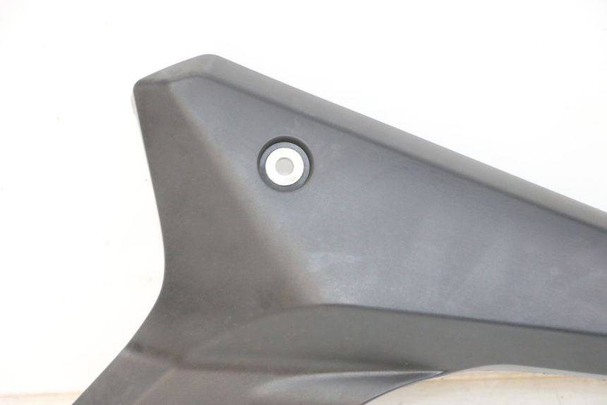 photo de LEFT UNDERSEAT PANEL YAMAHA XJ6 ABS 600 (2008 - 2016)