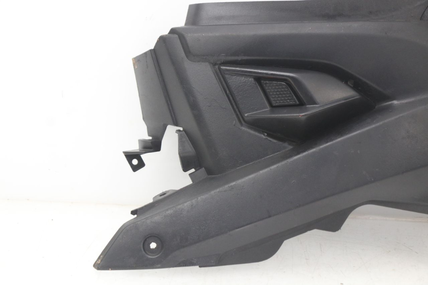 photo de LEFT UNDERSEAT PANEL YAMAHA AEROX NAKED 2T 50 (2013 - 2017)
