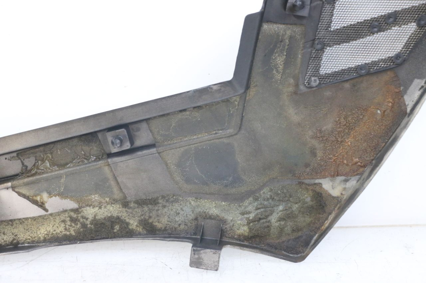 photo de LEFT UNDERSEAT COVER YAMAHA FJ 3CX 1200 (1986 - 1996)