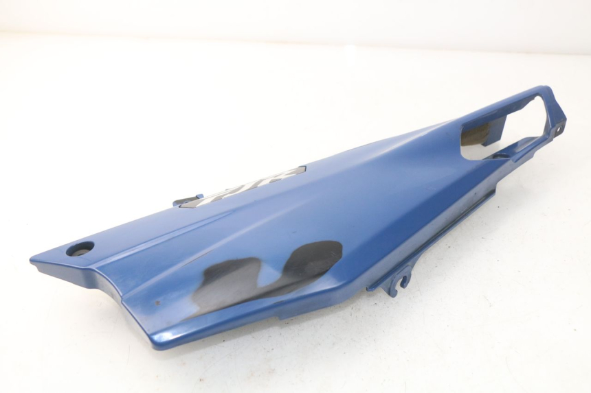 photo de LEFT UNDERSEAT PANEL YAMAHA FJR ABS 1300 (2006 - 2012)