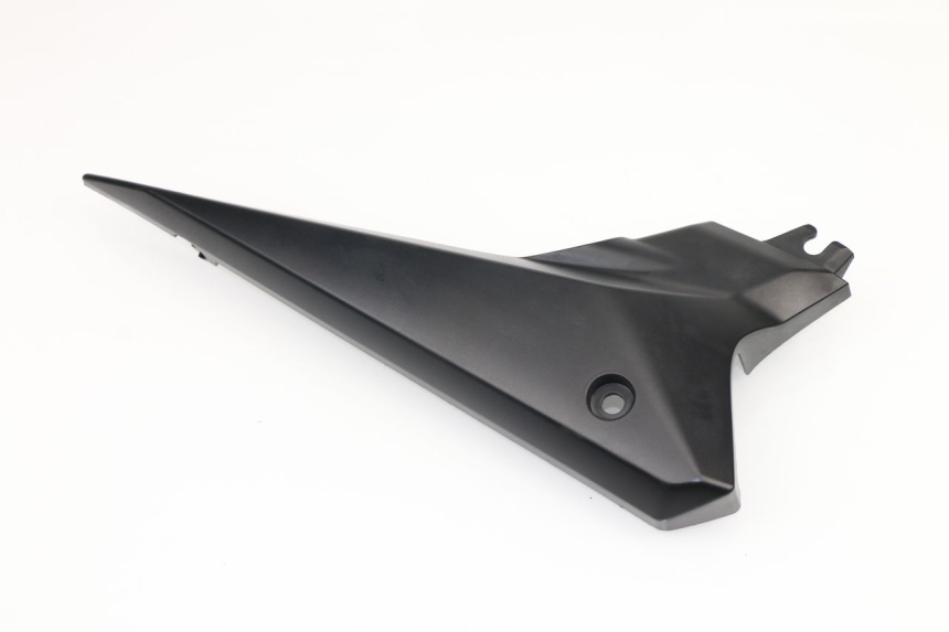 photo de LEFT UNDERSEAT PANEL YAMAHA XJ6 600 (2008 - 2016)