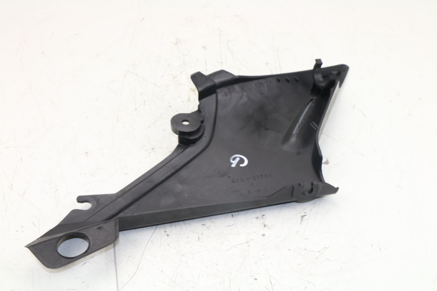 photo de LEFT UNDERSEAT PANEL YAMAHA XJS DIVERSION 600 (1997 - 1999)