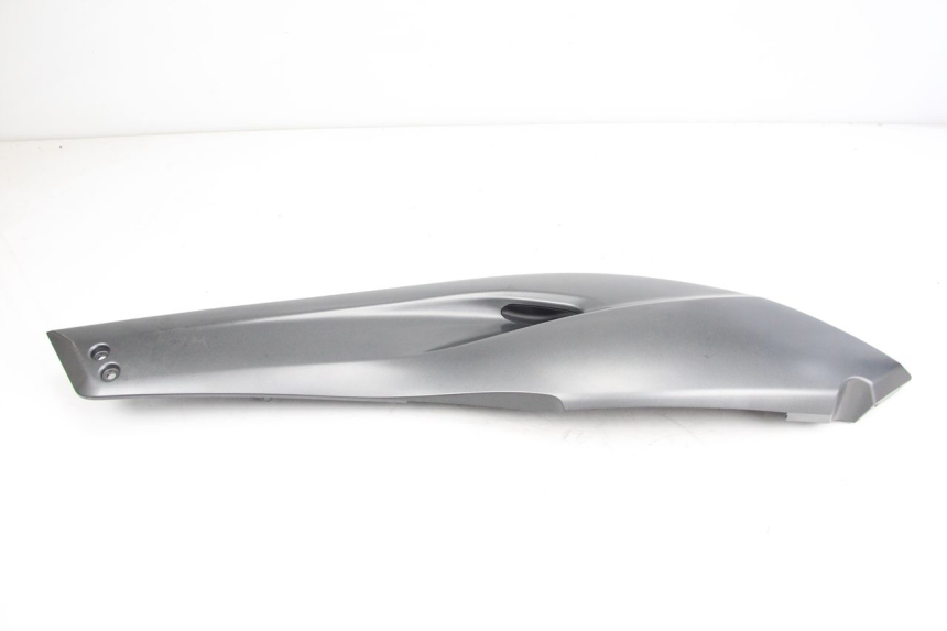 photo de LEFT UNDERSEAT PANEL YAMAHA XP T-MAX TMAX 500 (2008 - 2012)