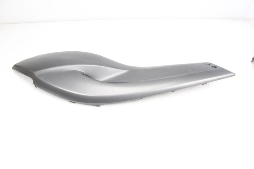 photo de LEFT UNDERSEAT PANEL YAMAHA XP T-MAX TMAX 500 (2008 - 2012)