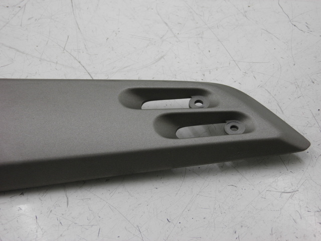 photo de LEFT UNDERSEAT PANEL YAMAHA XP T-MAX TMAX 500 (2004 - 2007)