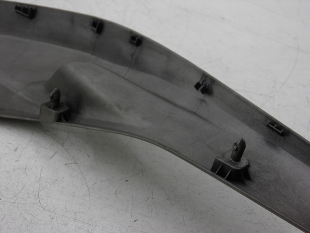 photo de LEFT UNDERSEAT PANEL YAMAHA XP T-MAX TMAX 500 (2004 - 2007)