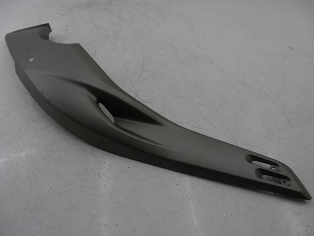 photo de LEFT UNDERSEAT PANEL YAMAHA XP T-MAX TMAX 500 (2004 - 2007)