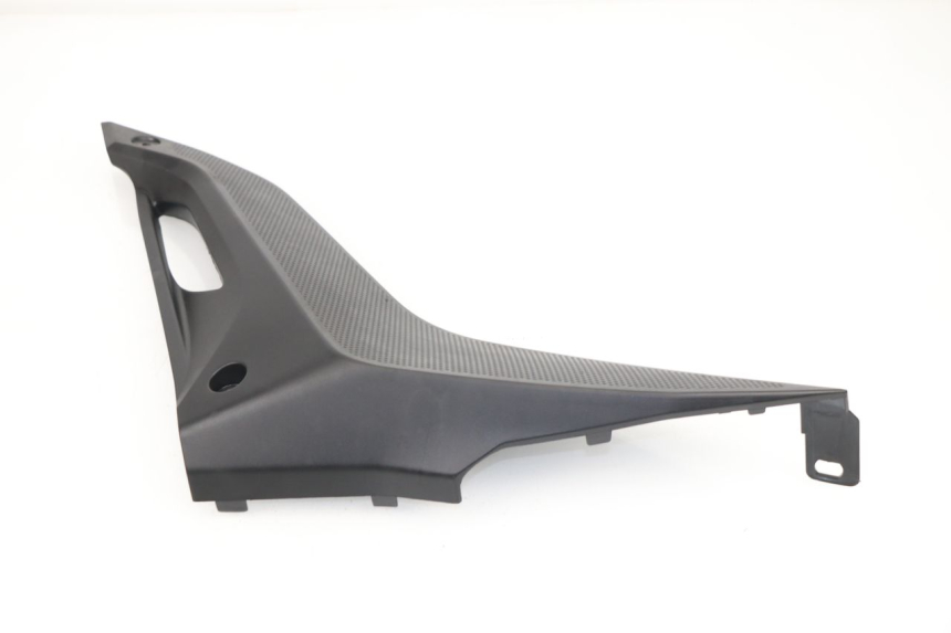 photo de LEFT UNDERSEAT PANEL YAMAHA YZF R 125 (2008 - 2013)