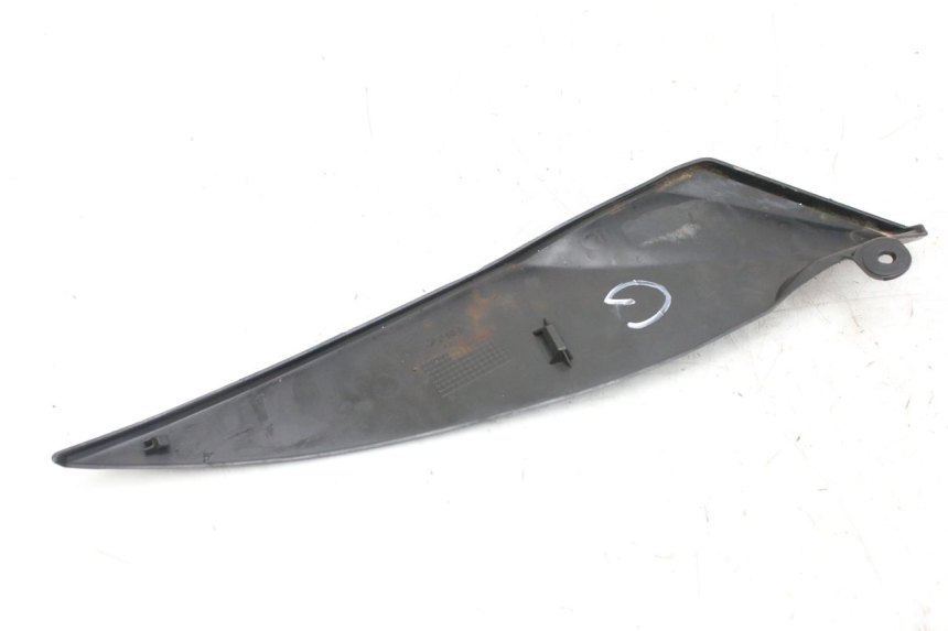 photo de LEFT UNDERSEAT COVER YAMAHA YZF R1 1000 (2007 - 2008)