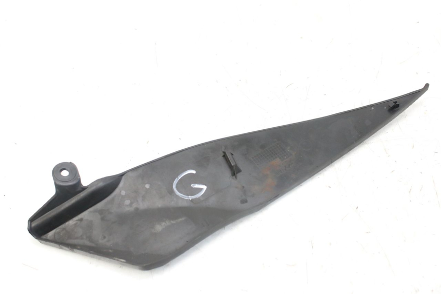 photo de LEFT UNDERSEAT COVER YAMAHA YZF R1 1000 (2007 - 2008)