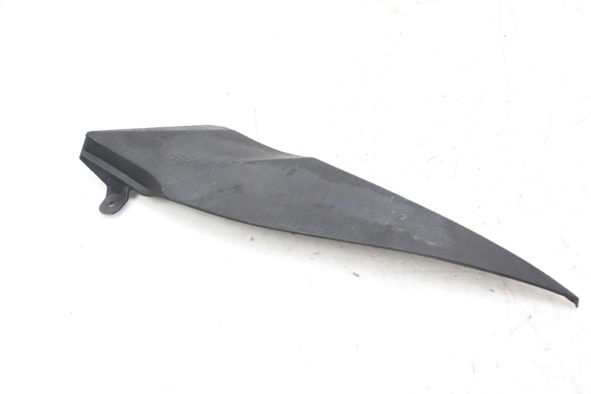 photo de LEFT UNDERSEAT COVER YAMAHA YZF R1 1000 (2007 - 2008)