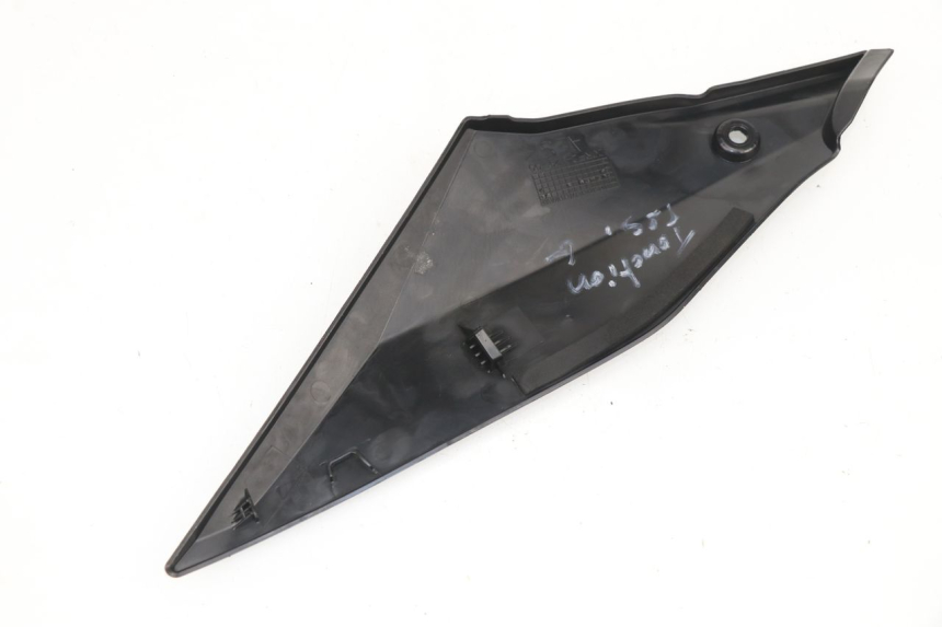 photo de LEFT UNDERSEAT PANEL YAMAHA YZF R1M R1 M 1000 (2015 - 2020)