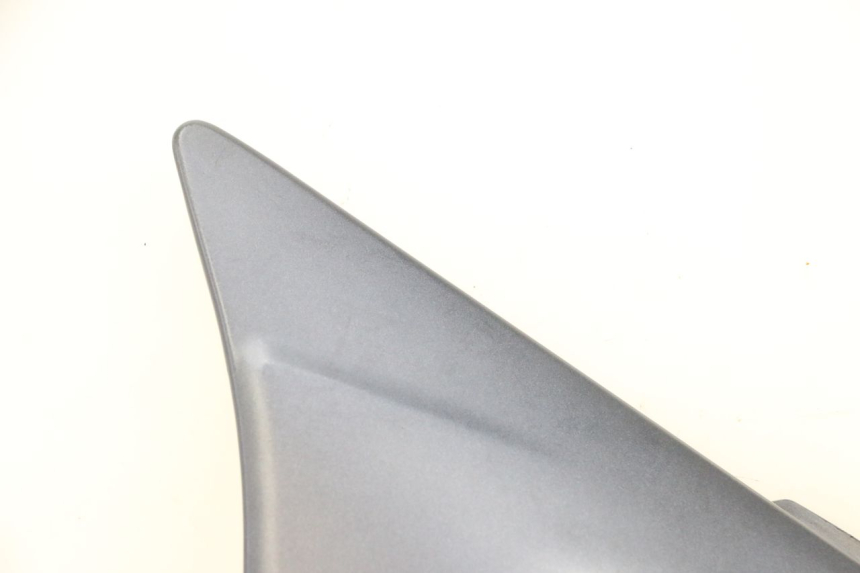 photo de LEFT UNDERSEAT PANEL KAWASAKI ZR 7 750 (1999 - 2001) - Distinctive features