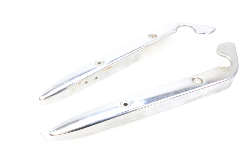 photo de UNDERSEAT PANEL SUZUKI GZ MARAUDER 125 (1998 - 2004)