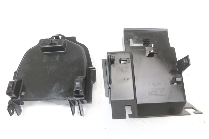 photo de UNDERSEAT PANEL KAWASAKI NINJA 400 (2018 - 2023)