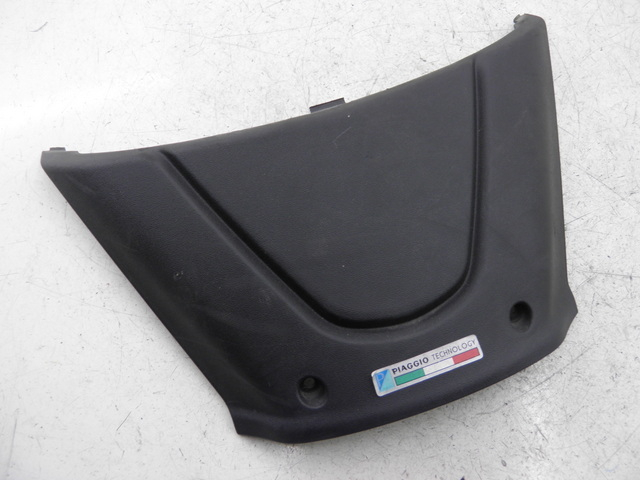 photo de UNDERSEAT COVER PIAGGIO FLY 2T 50 (2004 - 2017)