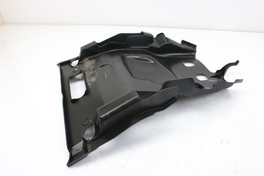 photo de UNDERSEAT COVER SUZUKI AN BURGMAN 400 (2006 - 2010)