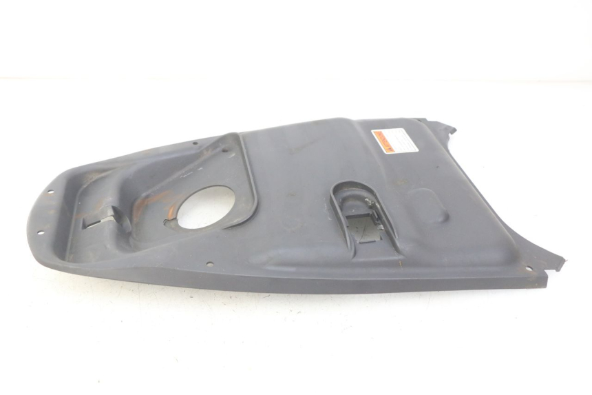 photo de UNDERSEAT COVER SUZUKI SIXTEEN 125 (2008 - 2010)