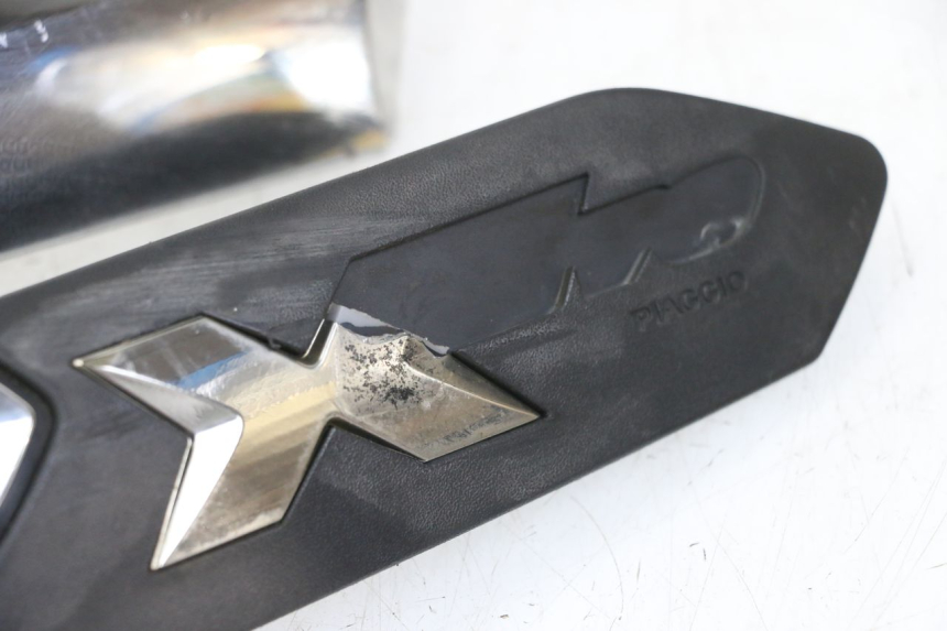 photo de UNDERSEAT PANEL PIAGGIO XEVO - X EVO 125 (2007 - 2017) - Technical close-up