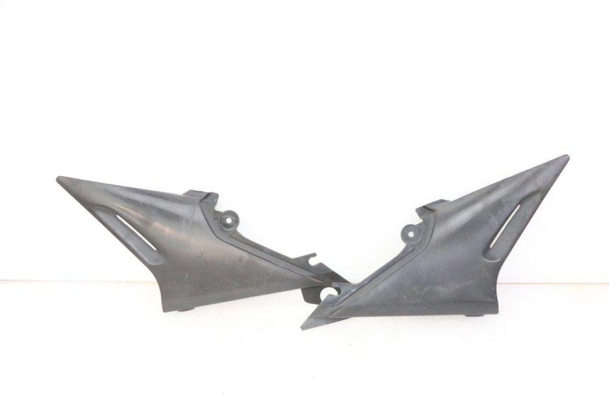 photo de UNDERSEAT PANEL YAMAHA XJN DIVERSION 600 (2000 - 2003)