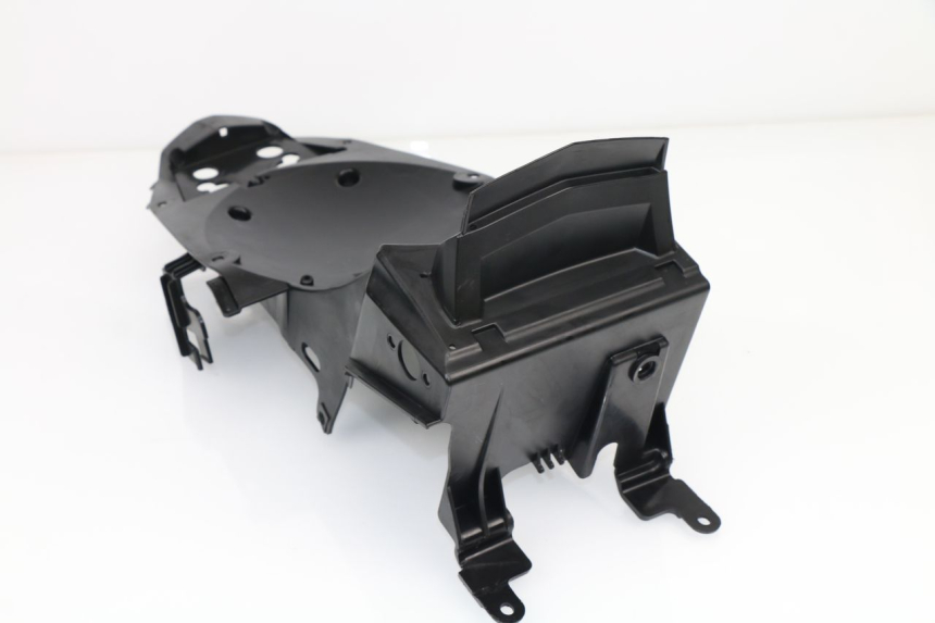 photo de UNDERSEAT PANEL YAMAHA XJ6 600 (2008 - 2016)