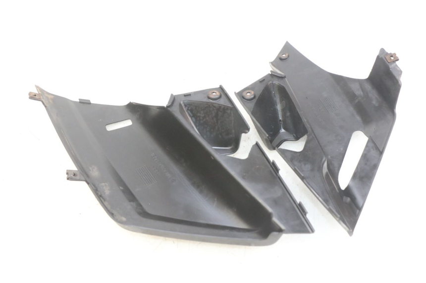 photo de UNDERSEAT COVER YAMAHA XMAX X-MAX 125 (2006 - 2009)