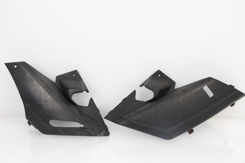 photo de UNDERSEAT COVER YAMAHA XMAX X-MAX 125 (2006 - 2009)