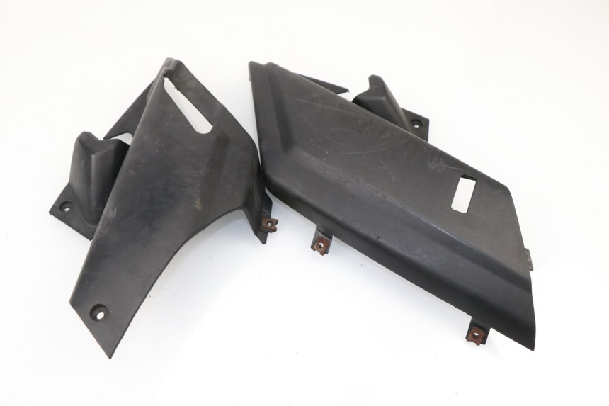 photo de UNDERSEAT COVER YAMAHA XMAX X-MAX 125 (2006 - 2009)