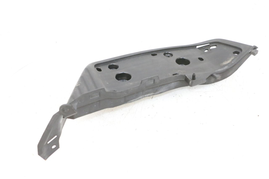 photo de REAR RIGHT FOOTREST SUZUKI BURGMAN 650 (2013 - 2020)