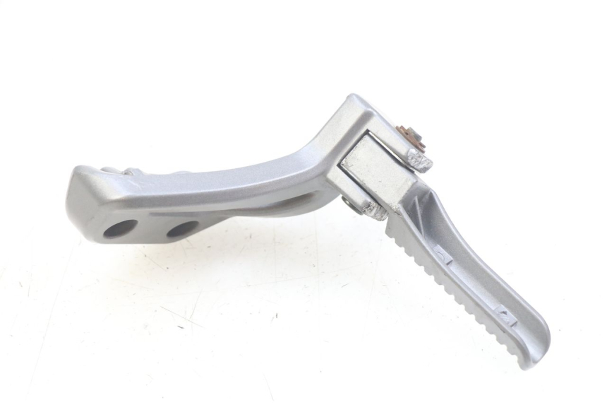 photo de REAR RIGHT FOOTREST ORCAL CAVARO 4T 50 (2019 - 2023)