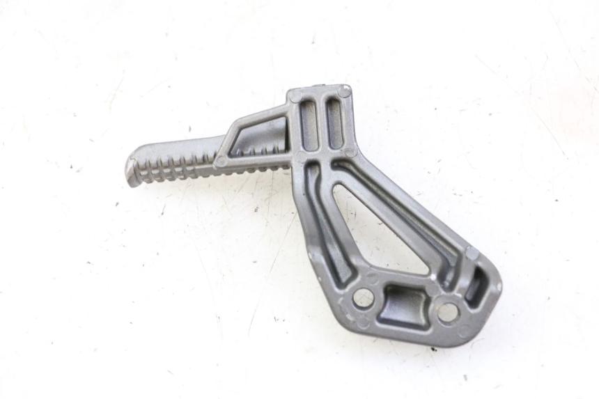 photo de REAR RIGHT FOOTREST ORCAL CAVARO 4T 50 (2019 - 2023)