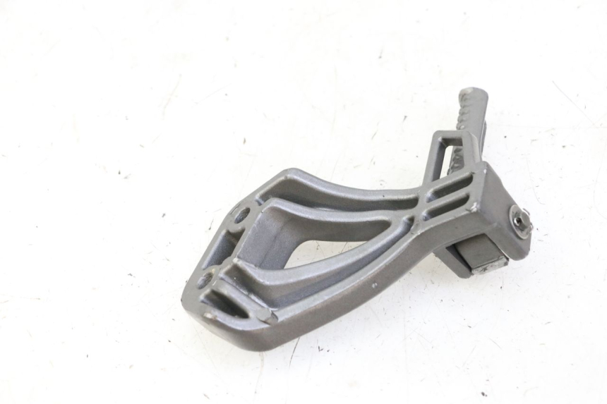 photo de REAR RIGHT FOOTREST ORCAL CAVARO 4T 50 (2019 - 2023)