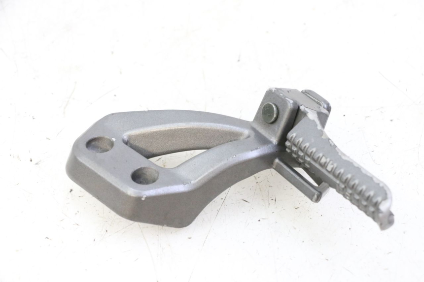 photo de REAR RIGHT FOOTREST ORCAL CAVARO 4T 50 (2019 - 2023)