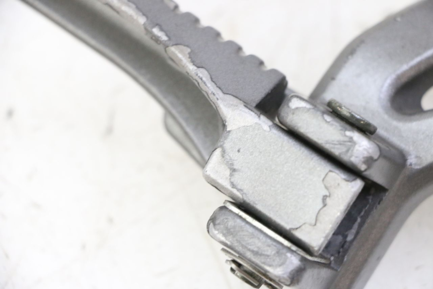 photo de REAR RIGHT FOOTREST ORCAL CAVARO 4T 50 (2019 - 2023)