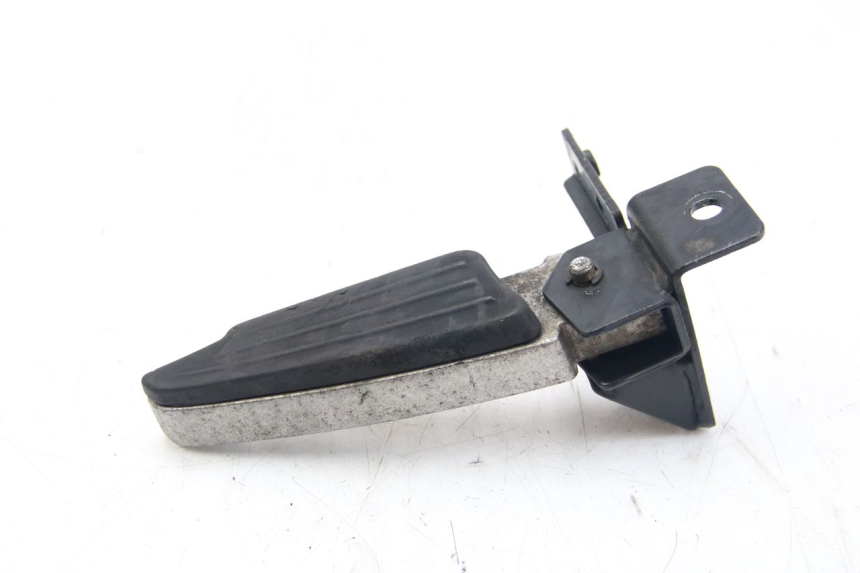 photo de RIGHT REAR FOOTREST PEUGEOT CITYSTAR 125 (2011 - 2017)